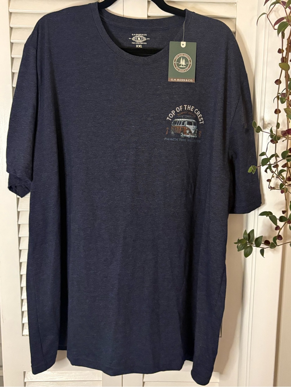 NWT - G.H. Bass & Co. Navy Short-Sleeve Graphic Crewneck Tee